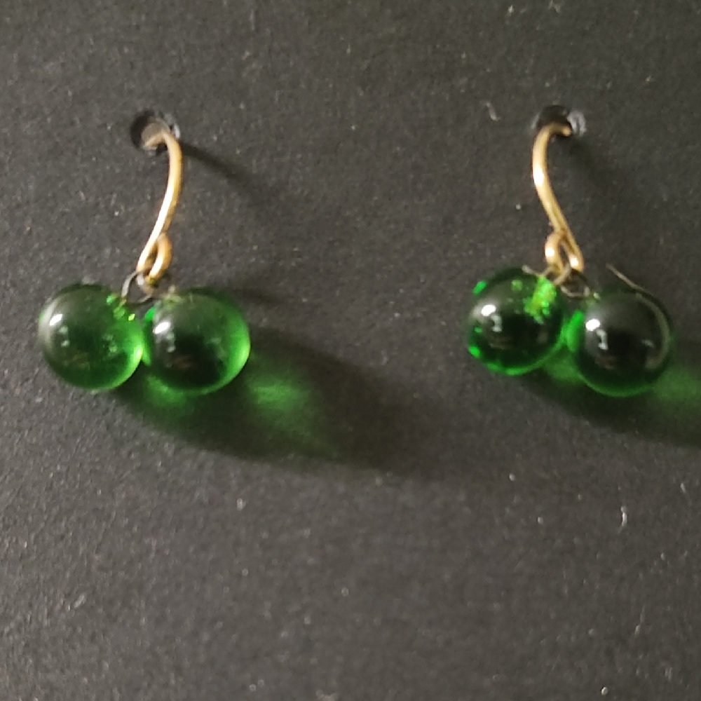 Elegant Green Ball Earrings